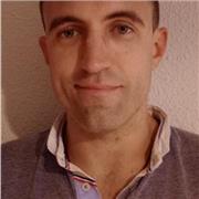 Profesor de inglés con más de un año de experiencia y con un b2 del mismo.